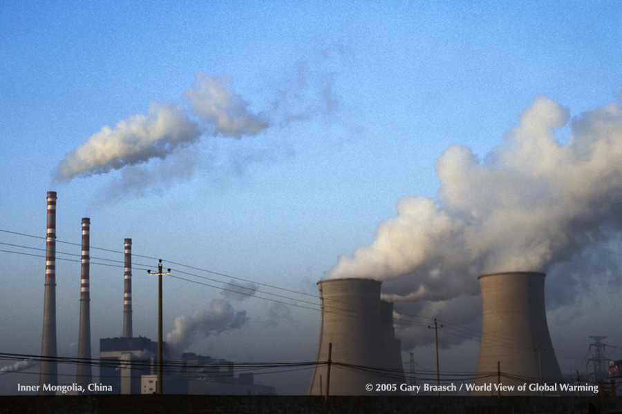 Huaneng's Dalate coal-fired electric generating station south of Baotou, Inner Mongolia, near Ordos. 3100 MW capacity, in the top five largest in Inner Mongolia